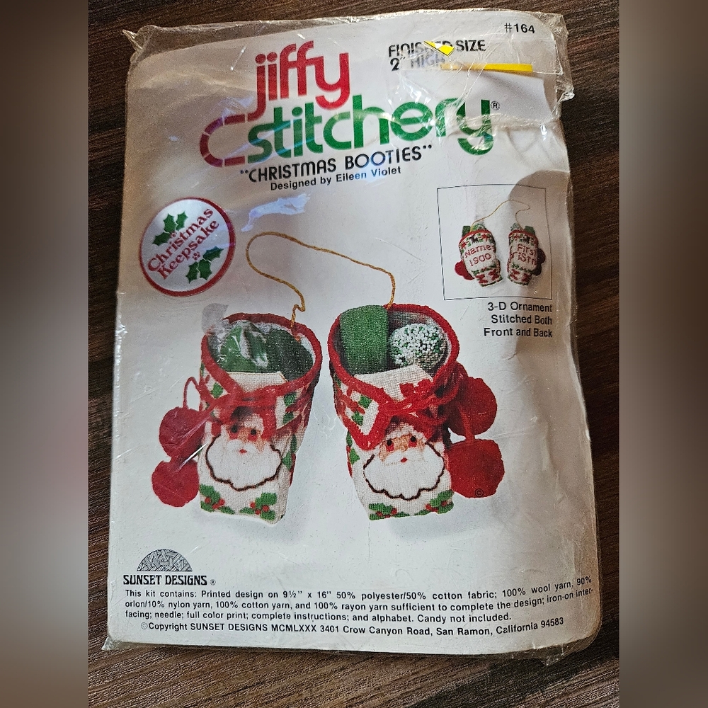 NOS Vintage Jiffy Stitchery Kit Christmas Booties Embroidery Needlework